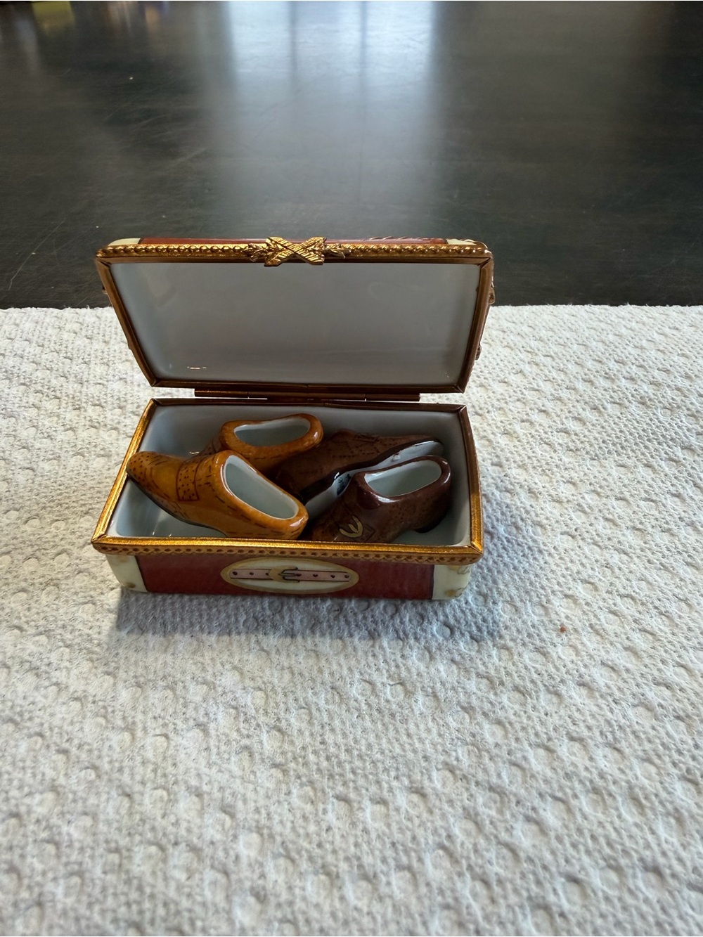 Limoge trinket box
